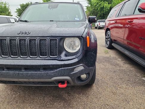 Used 2023 Jeep Renegade Trailhawk AWD/4WD image 10