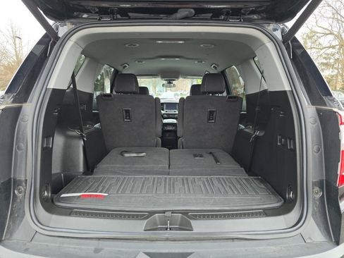 Used 2023 GMC Acadia SLE w/ Driver Convenience Package image 15