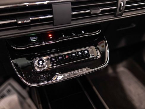 Used 2024 Lincoln Corsair Reserve w/ Jet Appearance Package image 26