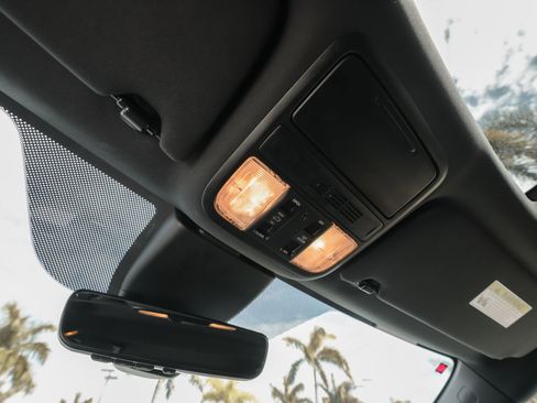 Used 2023 Honda Odyssey Sport image 17