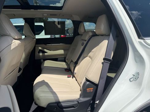 Used 2023 INFINITI QX60 Sensory w/ Vision Package AWD/4WD image 17
