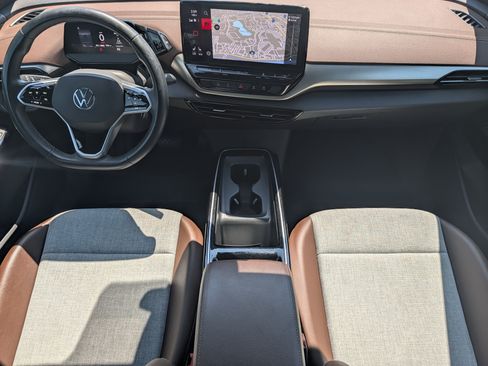 Certified 2023 Volkswagen ID.4 Pro AWD/4WD image 10