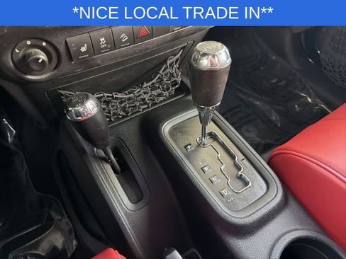 Used 2017 Jeep Wrangler Unlimited Sahara w/ Connectivity Group image 26