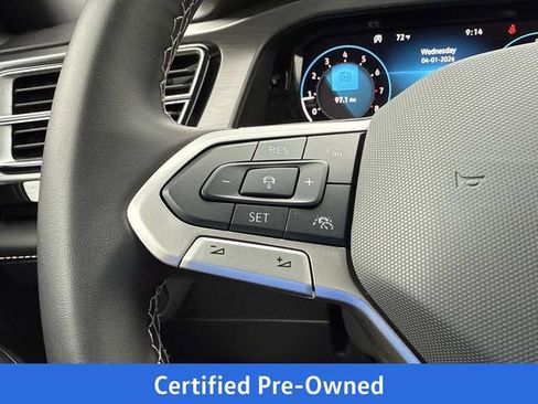 Used 2025 Volkswagen Atlas Cross Sport SE FWD image 24