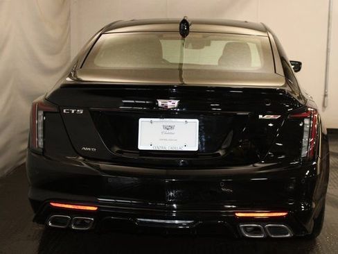 Used 2025 Cadillac CT5 V w/ Technology Package AWD/4WD image 6