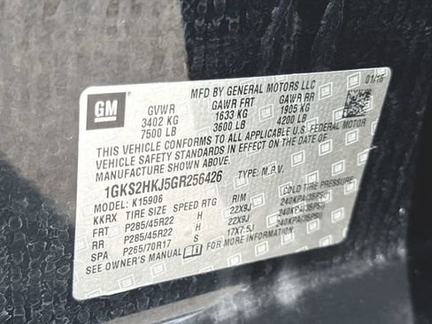 Used 2016 GMC Yukon XL Denali w/ Open Road Package AWD/4WD image 35