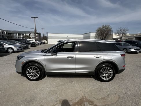 Used 2020 Lincoln Corsair FWD w/ Equipment Group 101A image 11