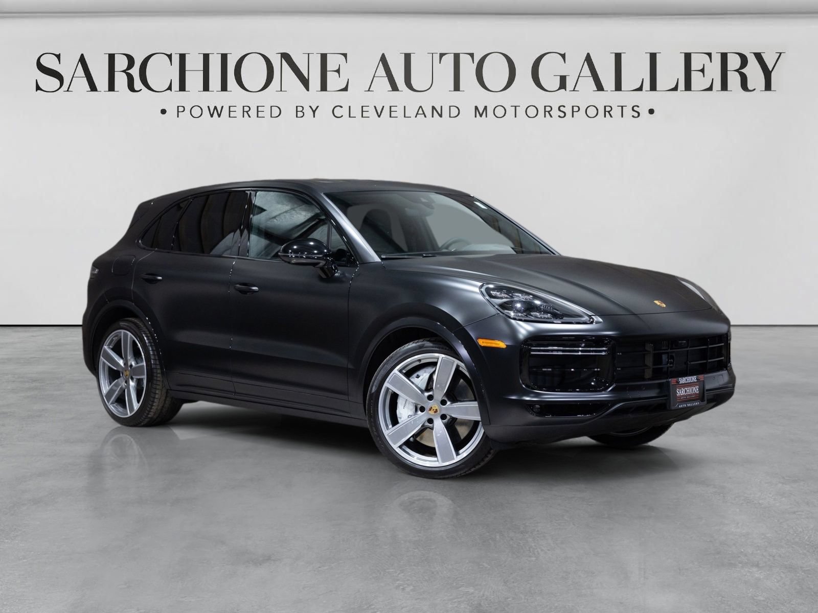 Used 2023 Porsche Cayenne Turbo AWD/4WD image 1