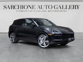 Used 2023 Porsche Cayenne Turbo AWD/4WD video 1