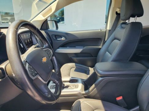 Used 2021 Chevrolet Colorado LT w/ Redline Special Edition image 11