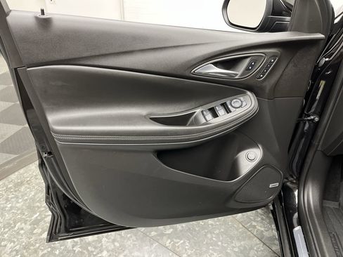 Certified 2025 Buick Encore GX Avenir w/ Avenir Technology Package AWD/4WD image 8