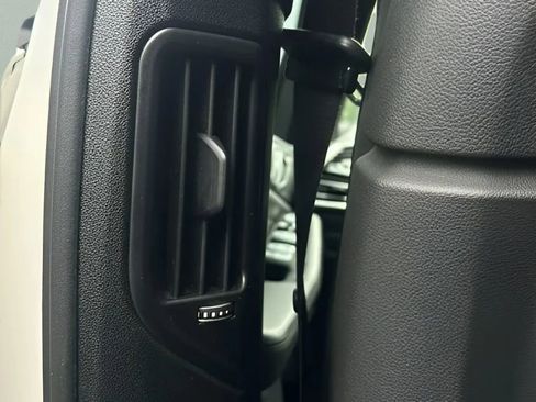 Used 2020 BMW X7 xDrive40i w/ M Sport Package image 31