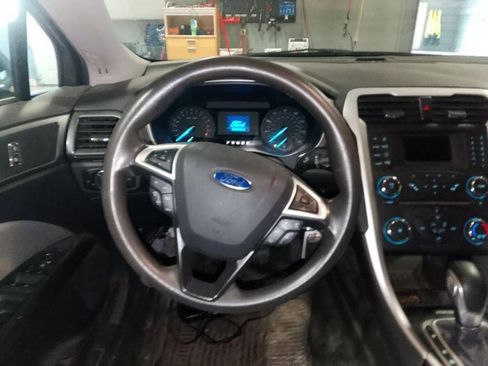 Used 2014 Ford Fusion S FWD image 34