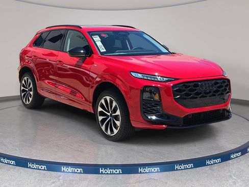New 2026 Audi Q3 quattro 2.0T AWD/4WD image 3