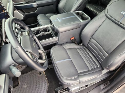 Used 2025 Ford F250 Platinum AWD/4WD image 14