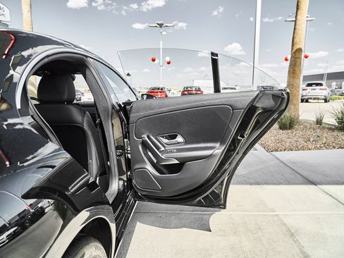 Used 2025 Mercedes-Benz CLA 250 4MATIC image 12