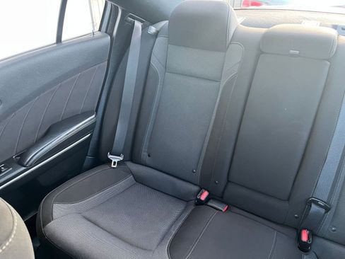 Used 2022 Dodge Charger SXT image 39