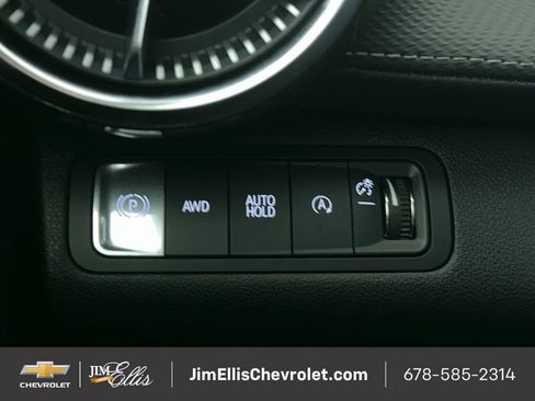 Certified 2025 Chevrolet Traverse LT image 19