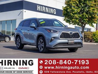 Used 2021 Toyota Highlander XLE