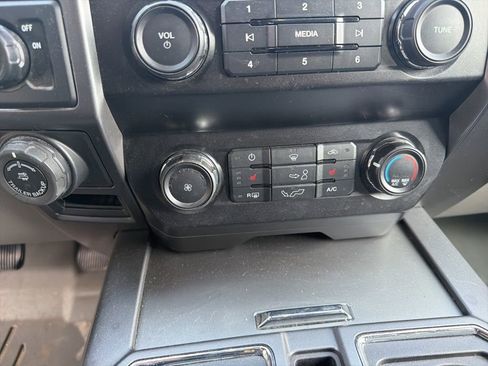 Used 2020 Ford F150 XLT w/ Equipment Group 302A Luxury image 18