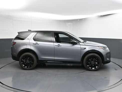New 2024 Land Rover Discovery Sport Dynamic SE image 23