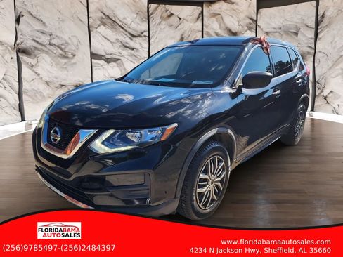 Used 2017 Nissan Rogue S AWD/4WD image 3