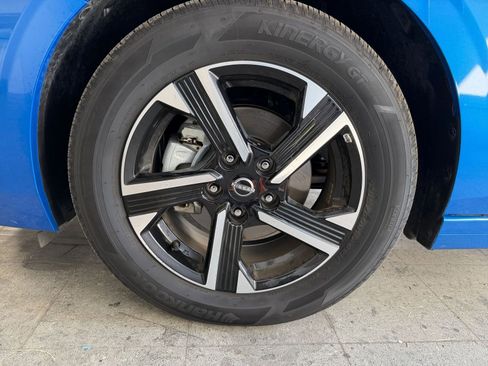 Used 2025 Nissan Sentra SV image 28