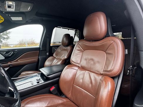 Used 2020 Lincoln Aviator Reserve w/ Equipment Group 202A image 10