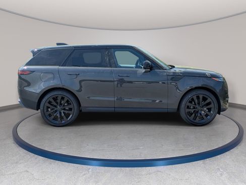New 2026 Land Rover Range Rover Sport SE AWD/4WD image 4