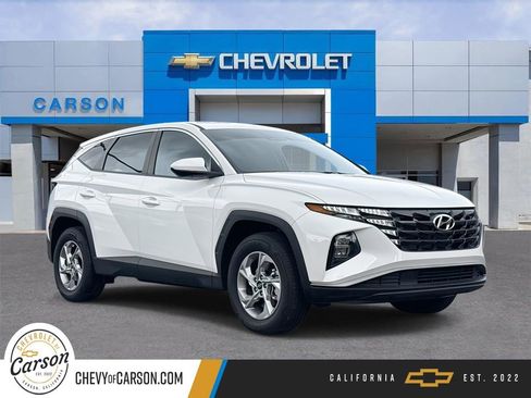 Used 2024 Hyundai Tucson SE AWD/4WD image 1