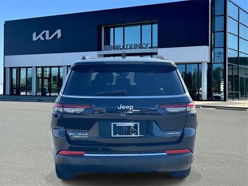 Used 2022 Jeep Grand Cherokee L Laredo w/ Luxury Tech Group I image 9