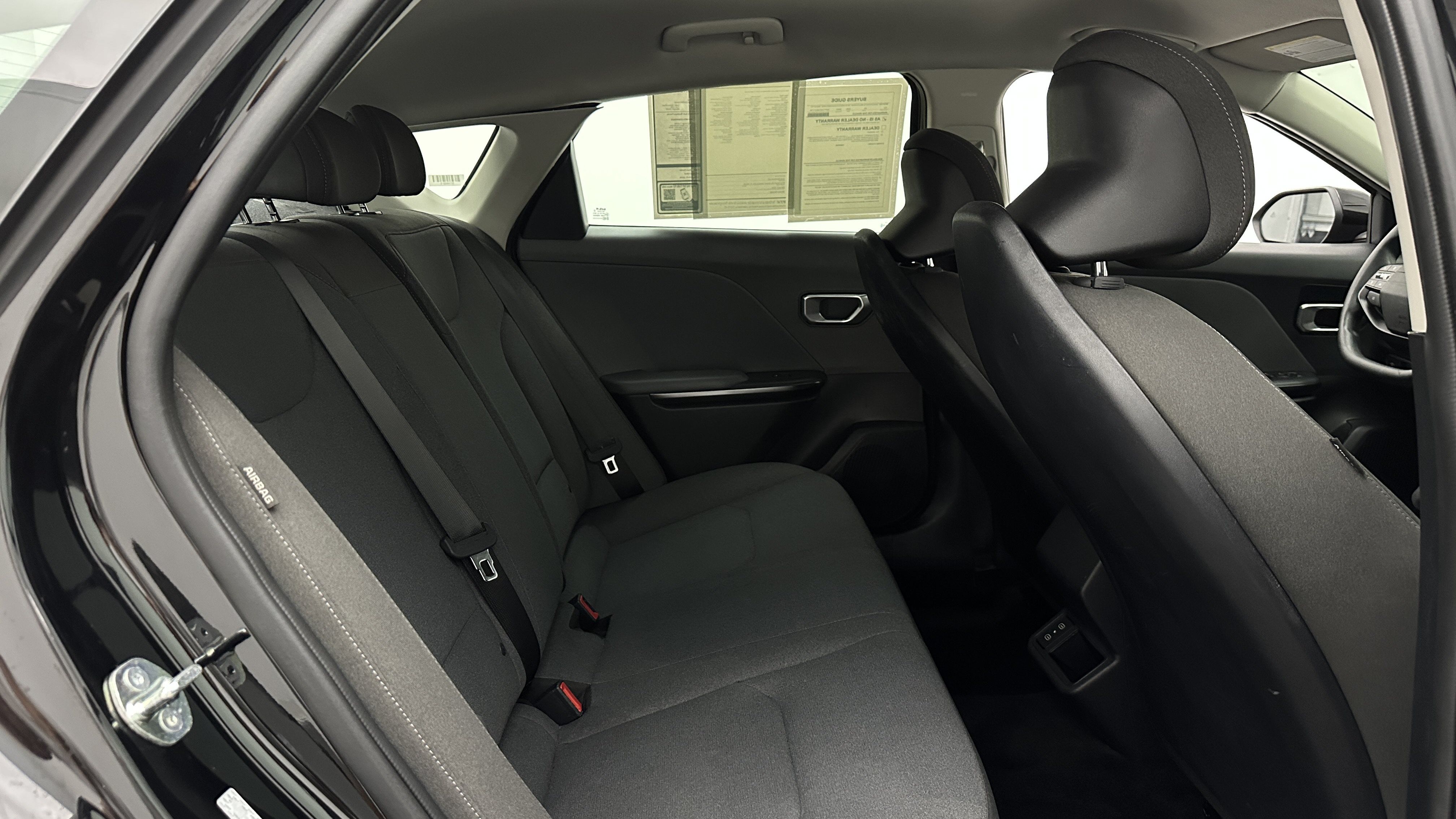 Used 2025 Kia K4 FWD image 29
