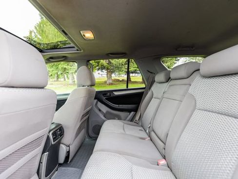 Used 2007 Toyota 4Runner SR5 AWD/4WD image 14