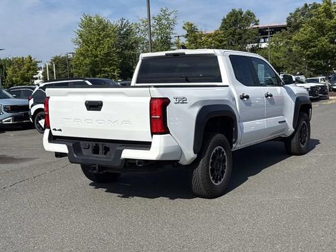 Used 2024 Toyota Tacoma TRD Off-Road AWD/4WD image 2