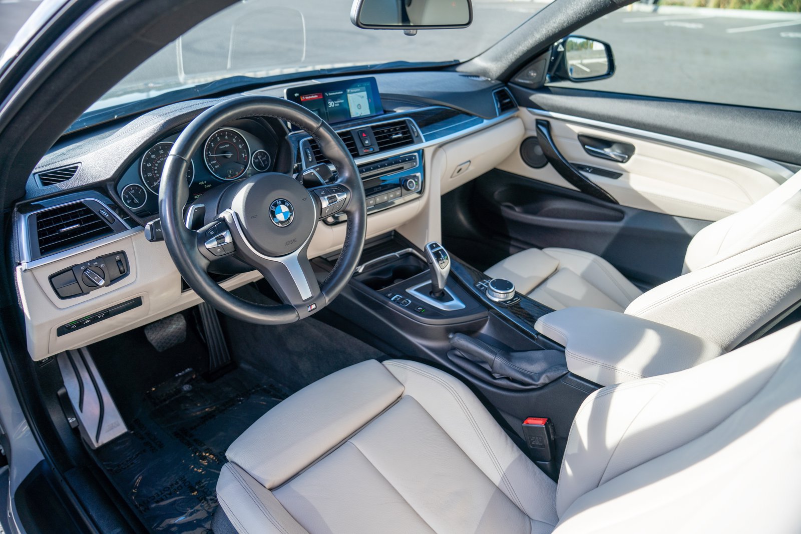 Used 2020 BMW 440i Coupe w/ M Sport Package RWD image 4
