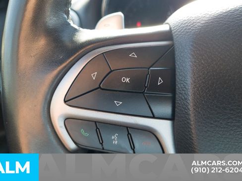 Used 2019 Jeep Grand Cherokee Limited X image 12