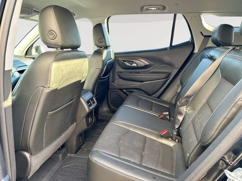 Used 2023 GMC Terrain SLT AWD/4WD image 28