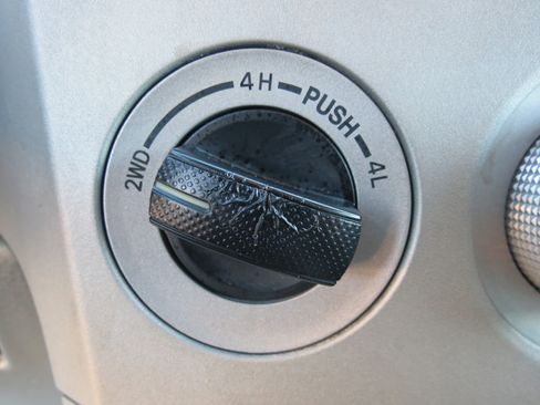 Used 2009 Toyota Tundra Limited image 18