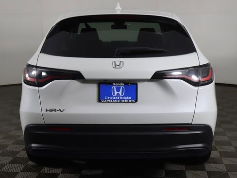 Certified 2026 Honda HR-V LX image 9