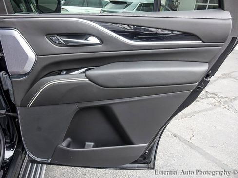 Used 2024 Cadillac Escalade V w/ LPO, ONYX Package image 27