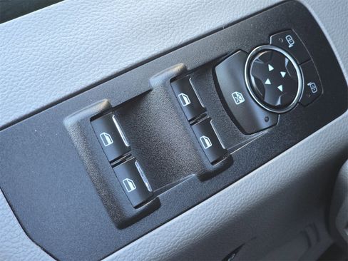 Used 2015 Ford F150 XLT w/ Equipment Group 302A Luxury image 14