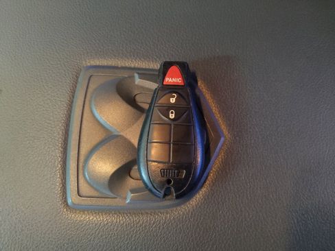 Used 2013 RAM 1500 Big Horn AWD/4WD image 32
