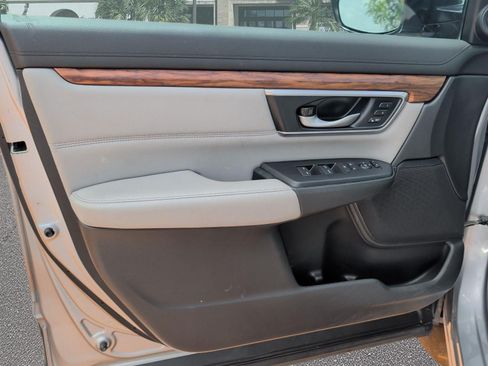 Used 2022 Honda CR-V Touring image 8