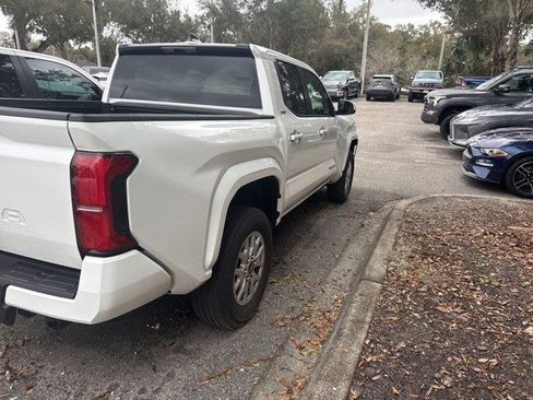 Certified 2025 Toyota Tacoma SR5 image 8