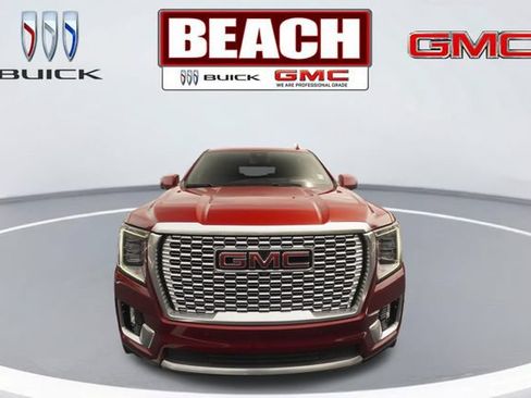 Used 2024 GMC Yukon Denali w/ LPO, Floor Liner Package AWD/4WD image 8