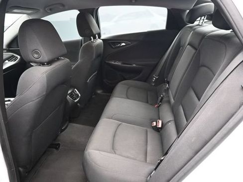 Used 2025 Chevrolet Malibu LT FWD image 10