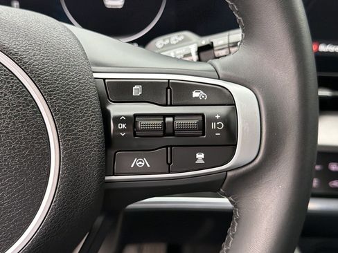 Used 2024 Kia Sportage SX FWD image 23