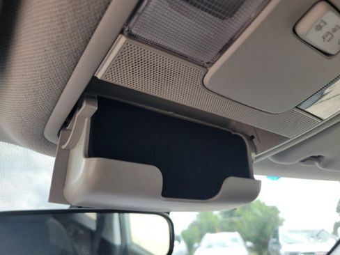 Used 2023 Kia Soul LX w/ LX Technology Package FWD image 19