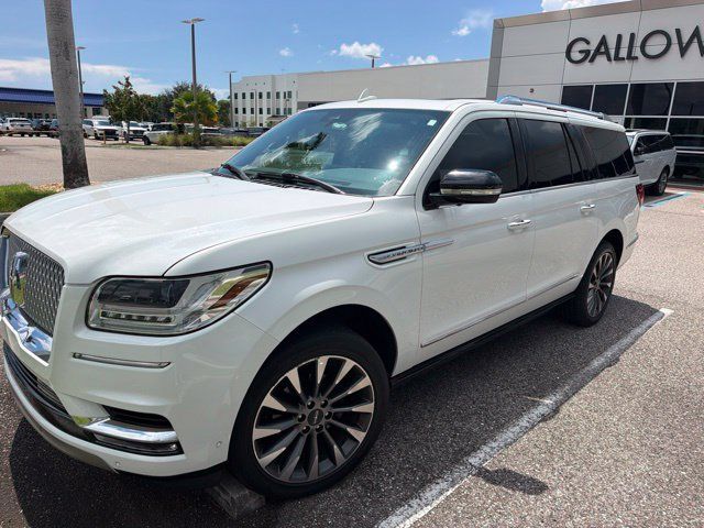 Used 2020 Lincoln Navigator L Reserve RWD image 2