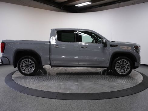 Certified 2025 GMC Sierra 1500 Denali Ultimate AWD/4WD image 11